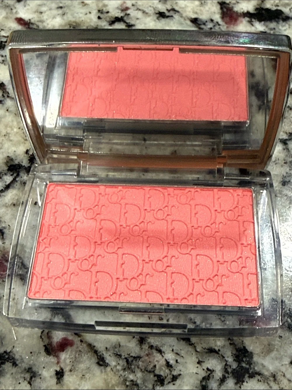 Dior 004 Coral Backstage Rosy Glow Blush RARE! DISCONTINUED!!!!